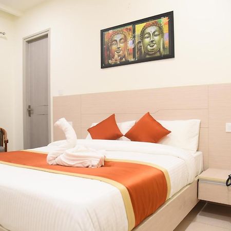 Hotel Hamilton Zirakpur Exterior photo