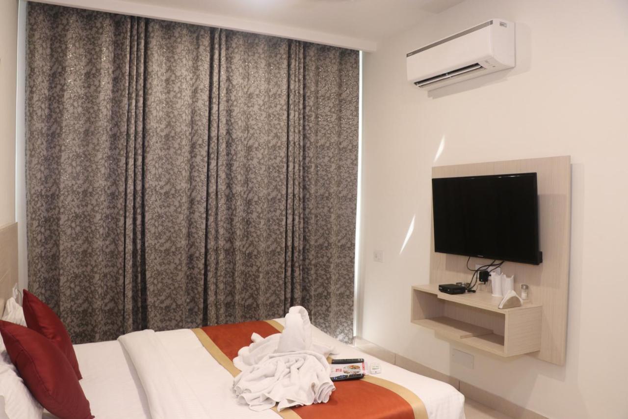 Hotel Hamilton Zirakpur Exterior photo