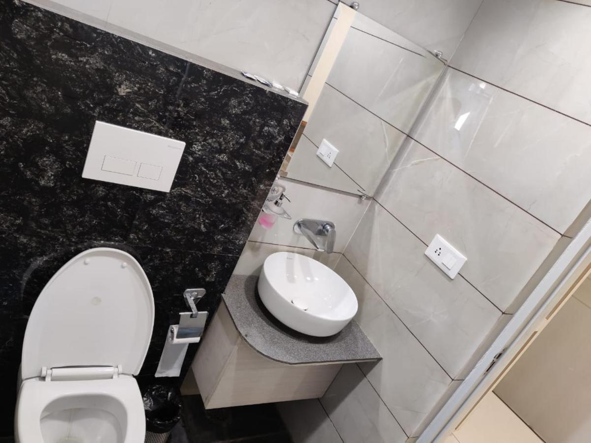Hotel Hamilton Zirakpur Exterior photo